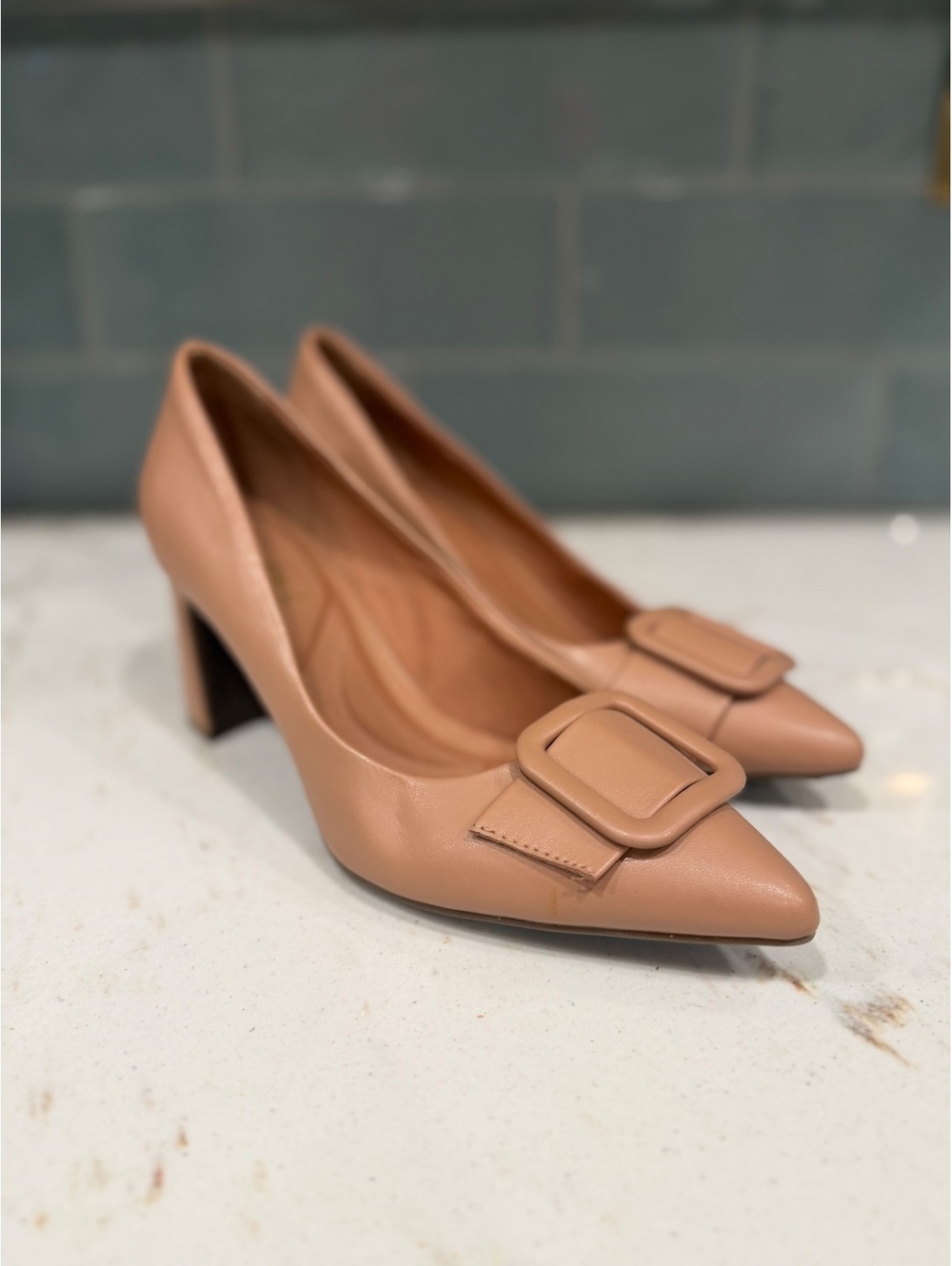 Anne Klein Women's Baretta Block Heel Pumps in Tan Smooth - Size 8.5